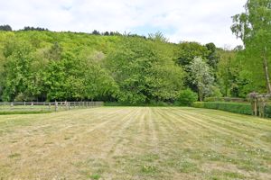 Dyson Holmes Lane Wharncliffe Side